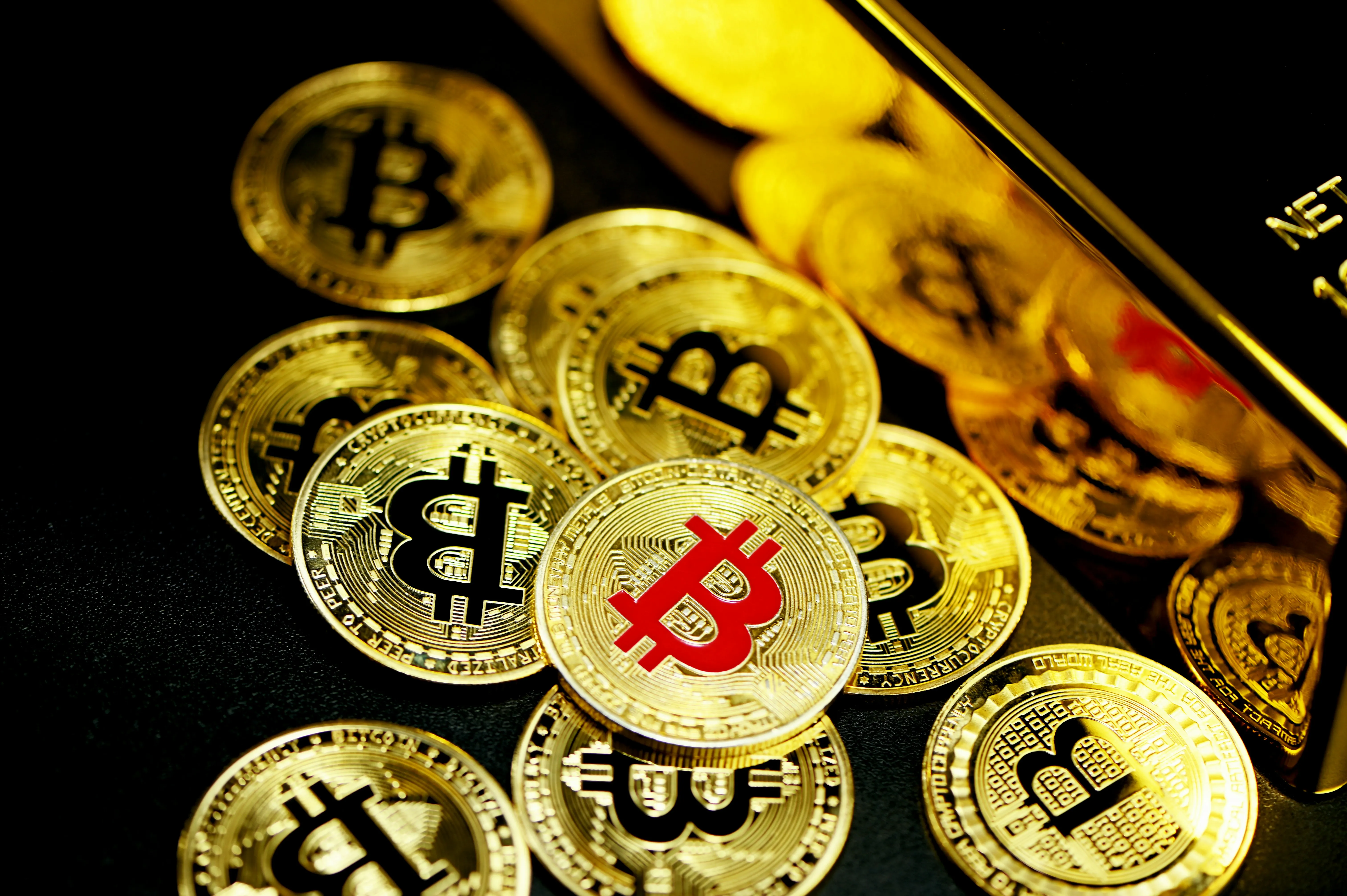 Hình ảnh tài liệu pháp lý đại diện cho điều khoản dịch vụ của trang web OKVIP